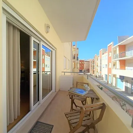 River Beach アパート