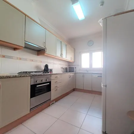 River Beach アパート ポルティマン